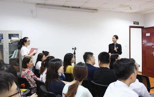 以禮儀為服務(wù)添翼，塑造卓越職場(chǎng)形象